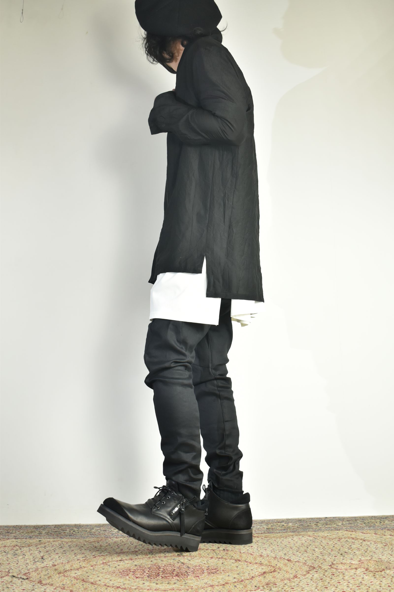 ソリッドでも快適な生地感