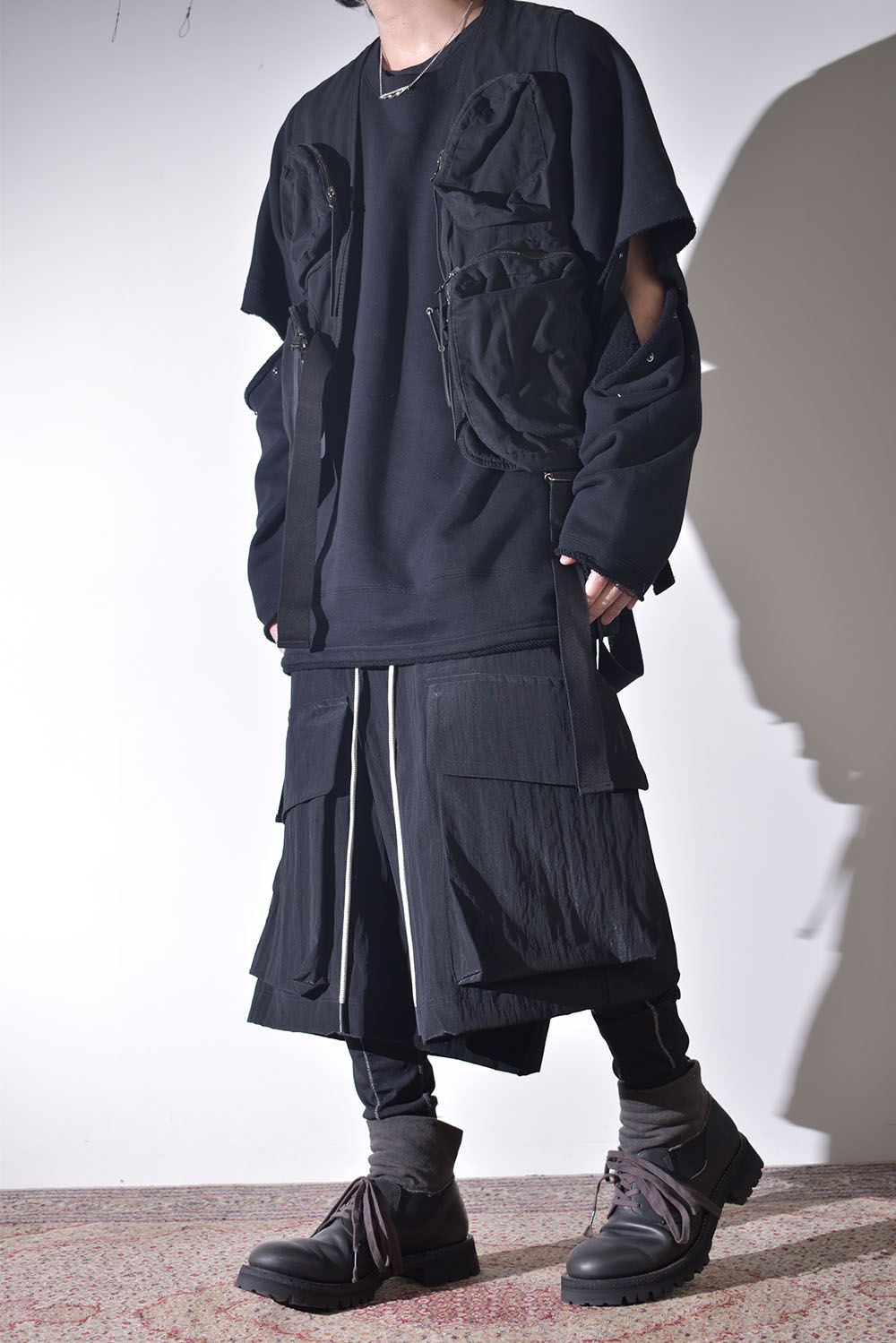 どんなトップスにも合わせられるベスト