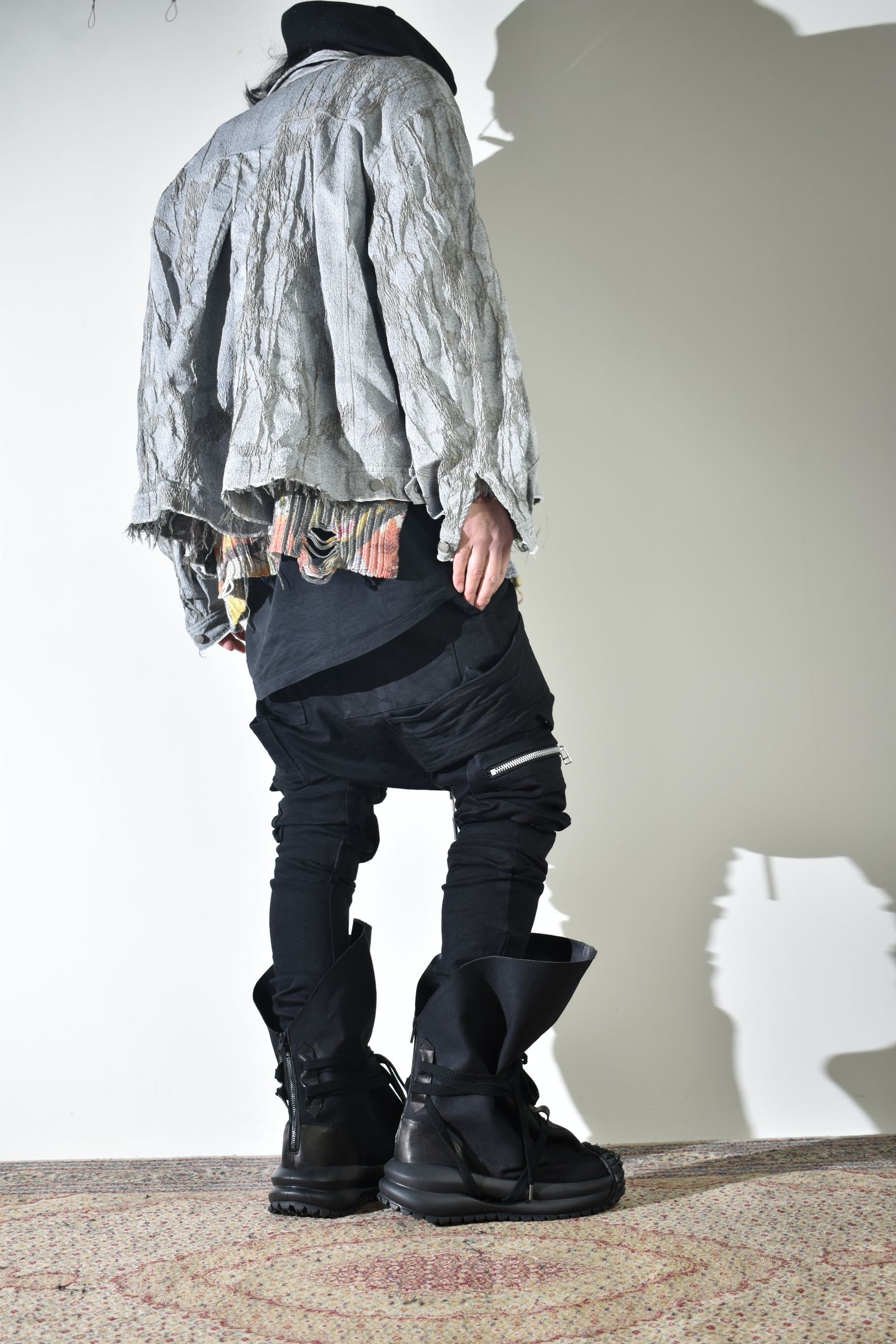 サルエルスキニーも合うサックブーツ