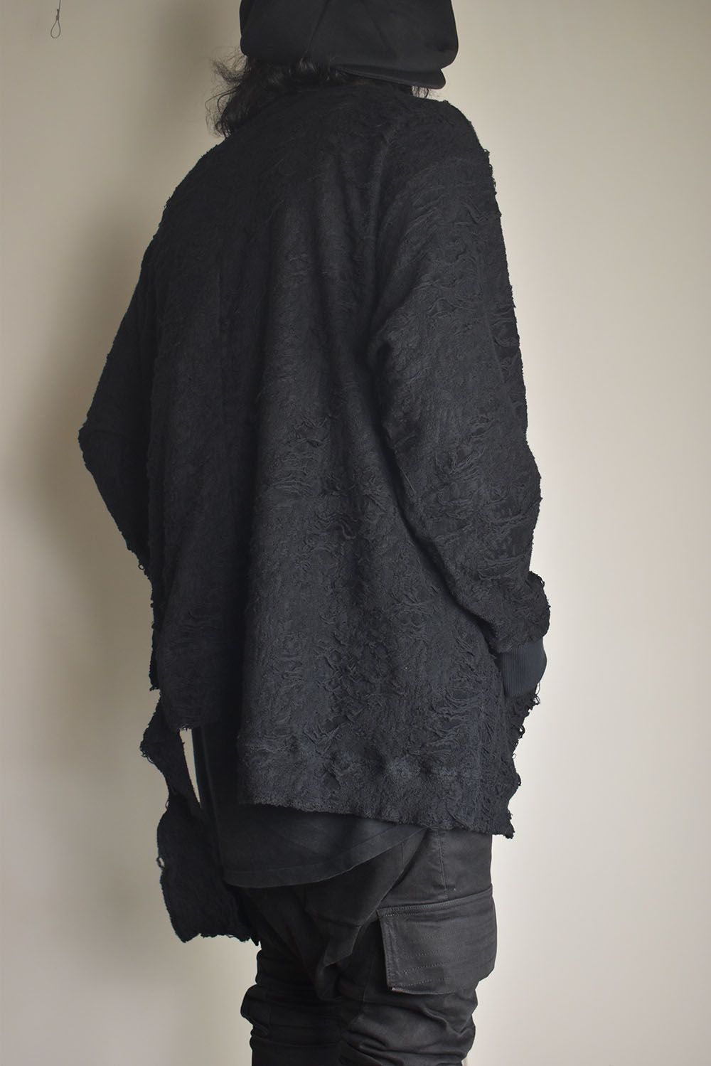 Damage Pile Arymmetry Crew Neck Top"Black" / ダメージパイル アシンメトリークルーネックトップ"ブラック"