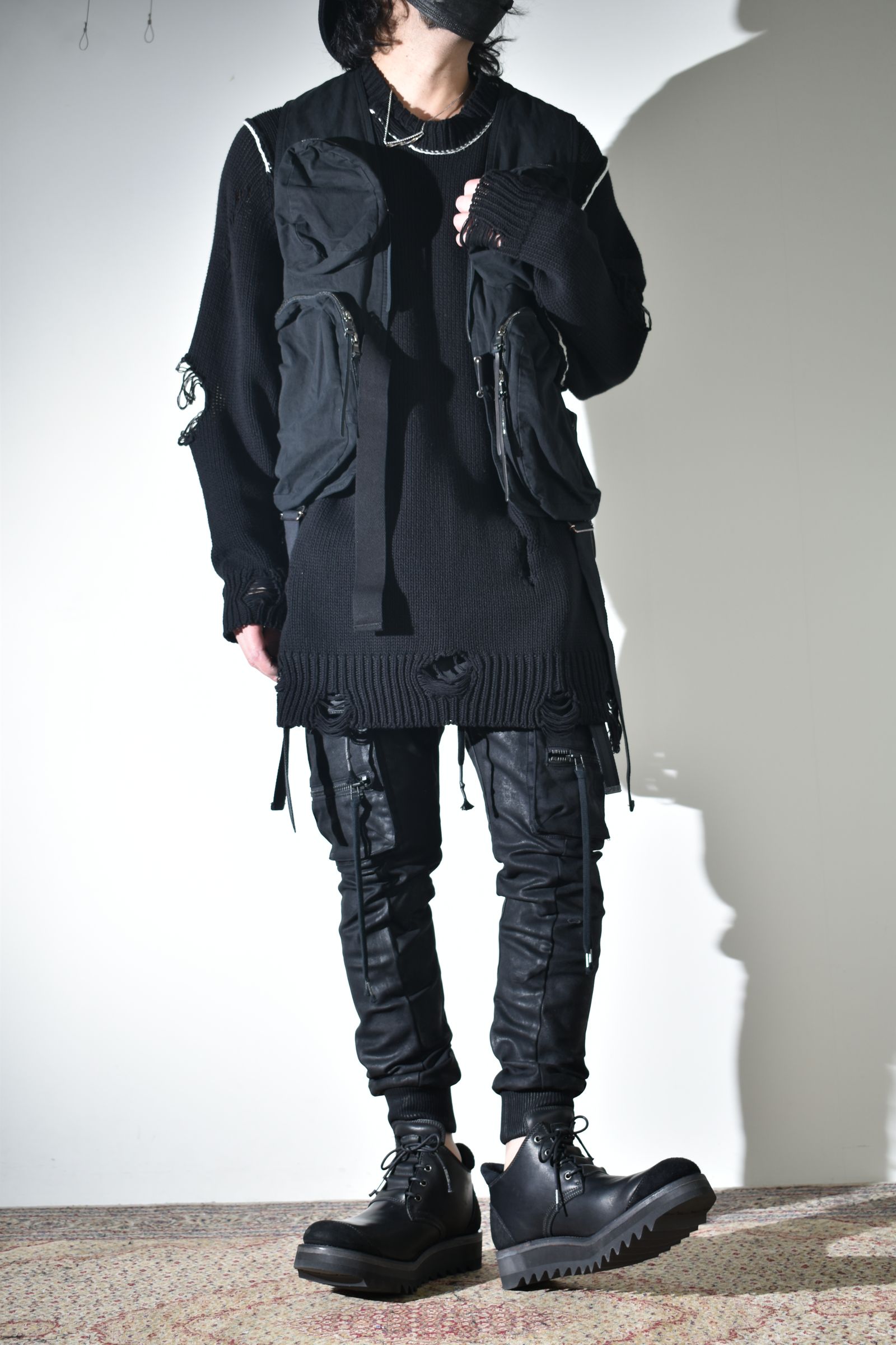 春ニット × ベスト