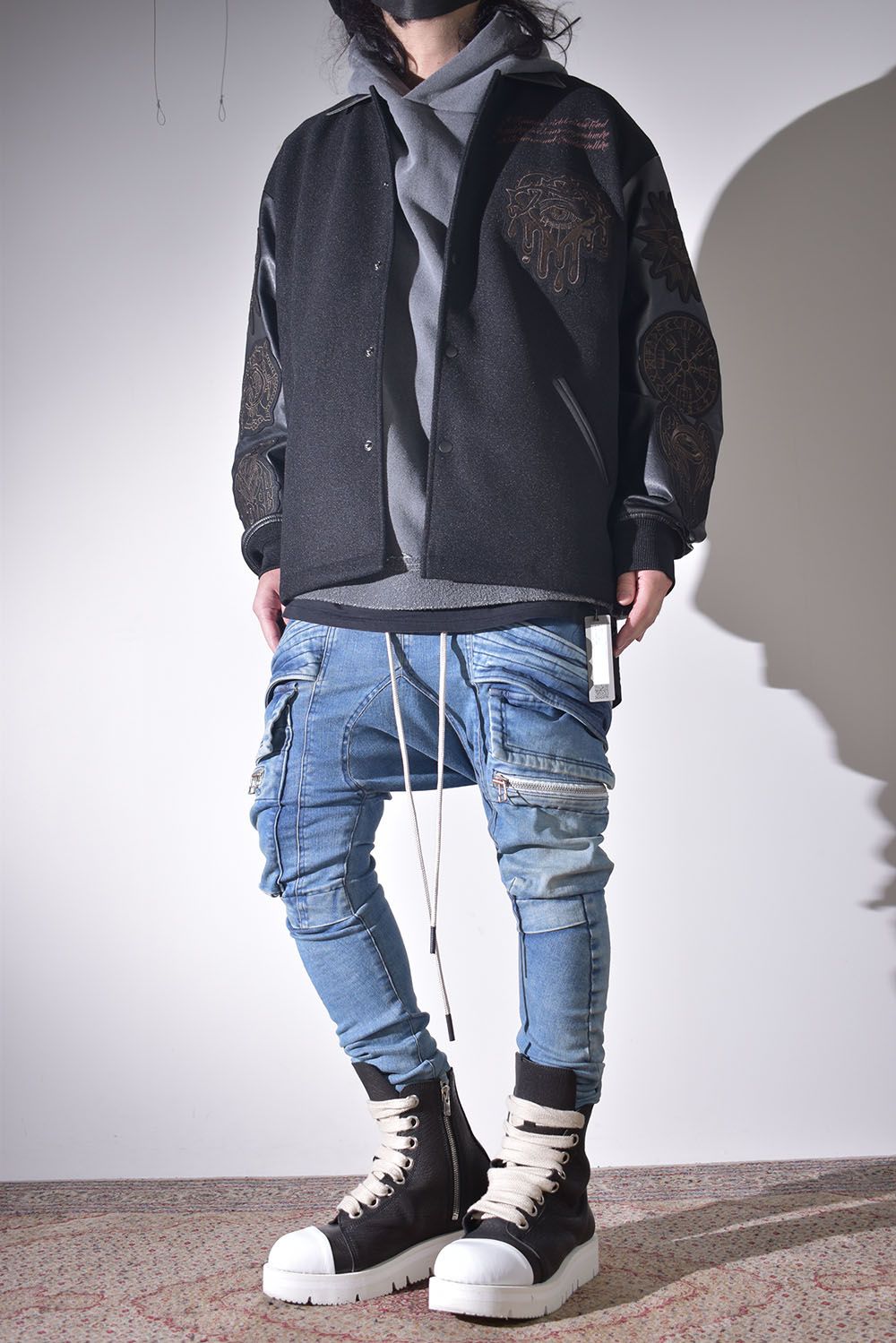 インディゴ × ピグメントグレー