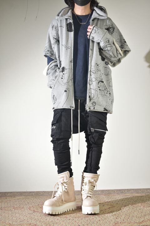 春夏らしいカジュアルミックス