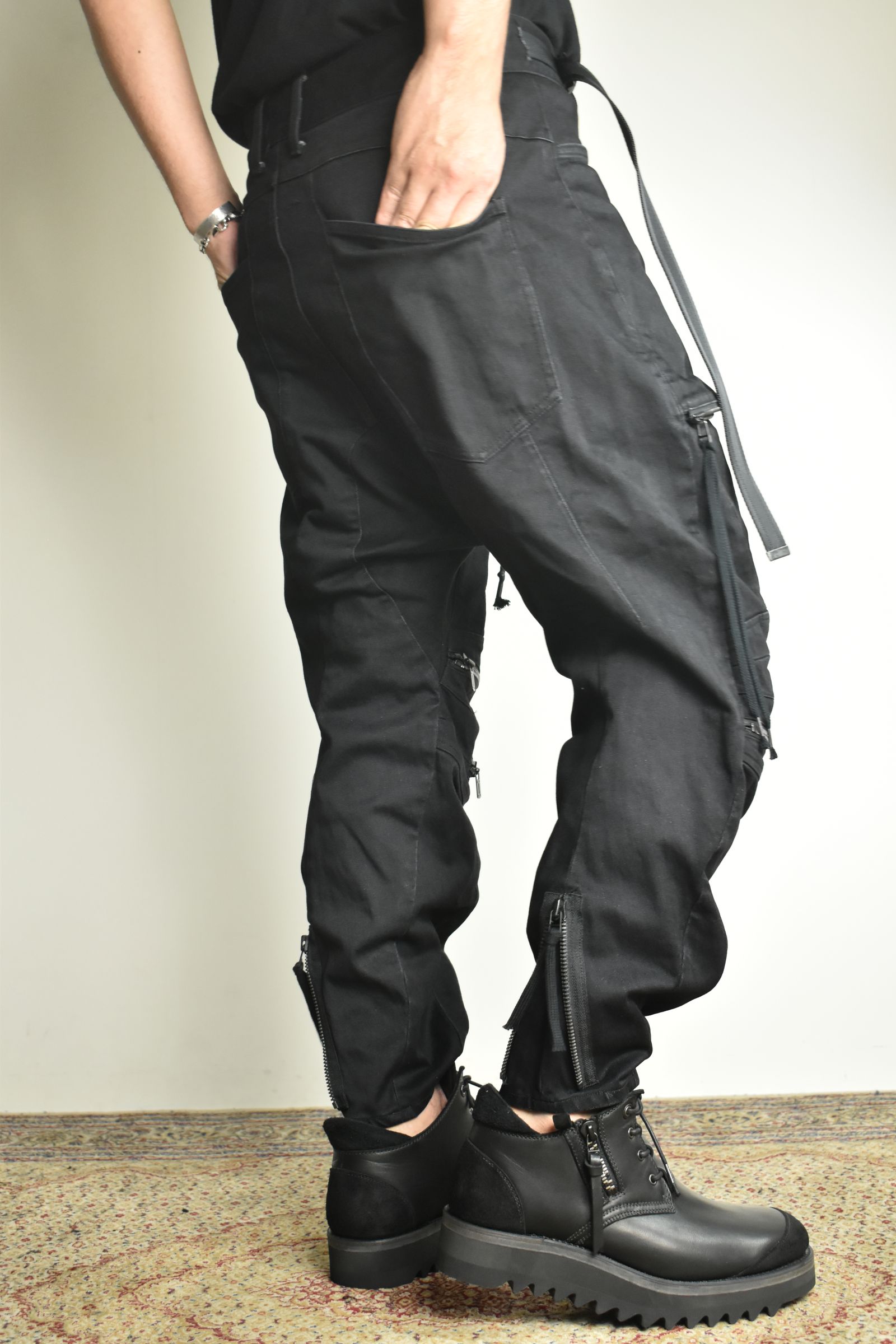 Stretch Denim Knee-Open Cropped Pants"Black" / ストレッチデニムニーオープンクロップドパンツ"ブラック"