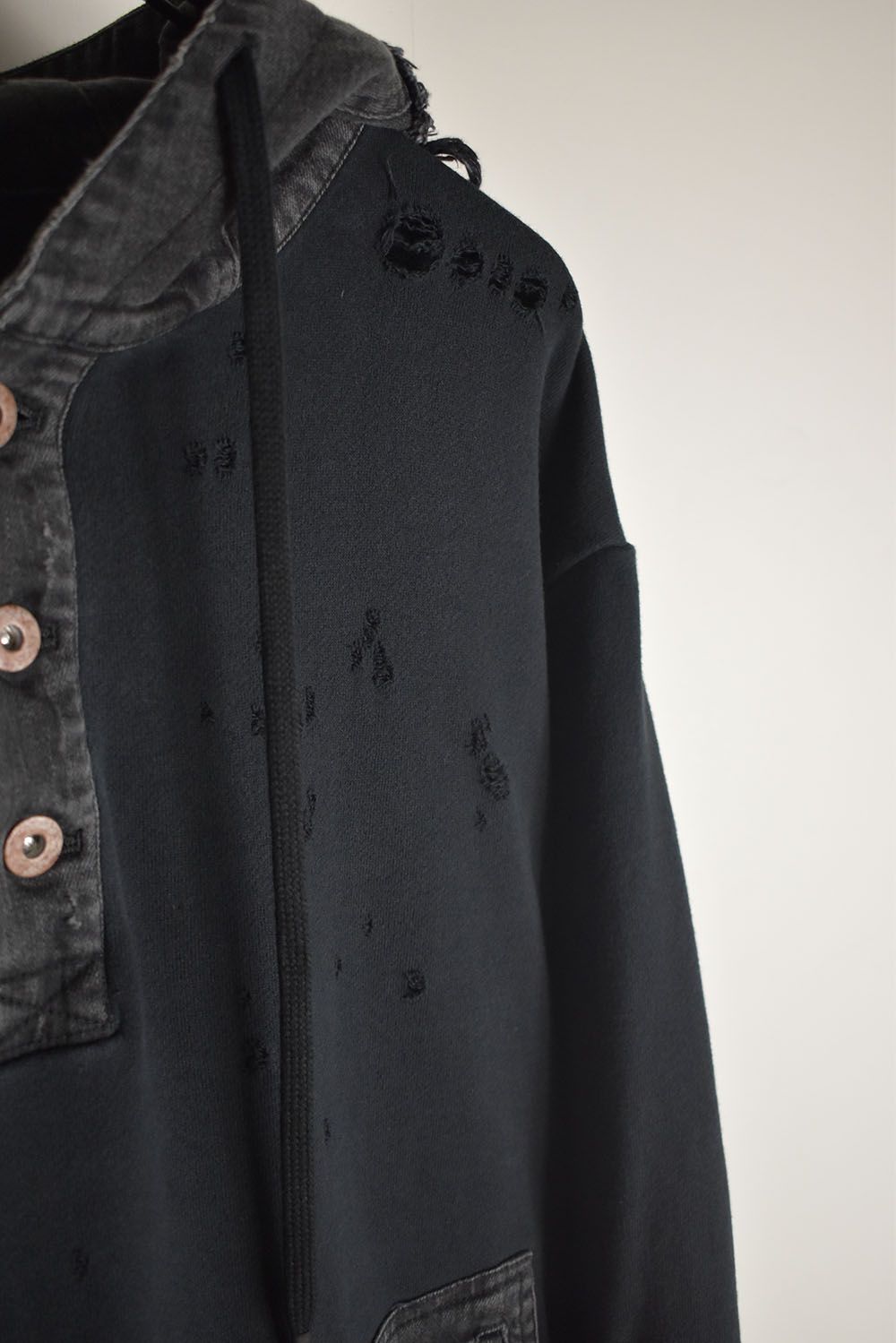 Denim Combination Non-Twisted Yarn Lined Oversized Pullover Hoodie"Black" / デニムコンビネーション無撚糸裏毛オーバーサイズプルオーバーフーディー"ブラック"