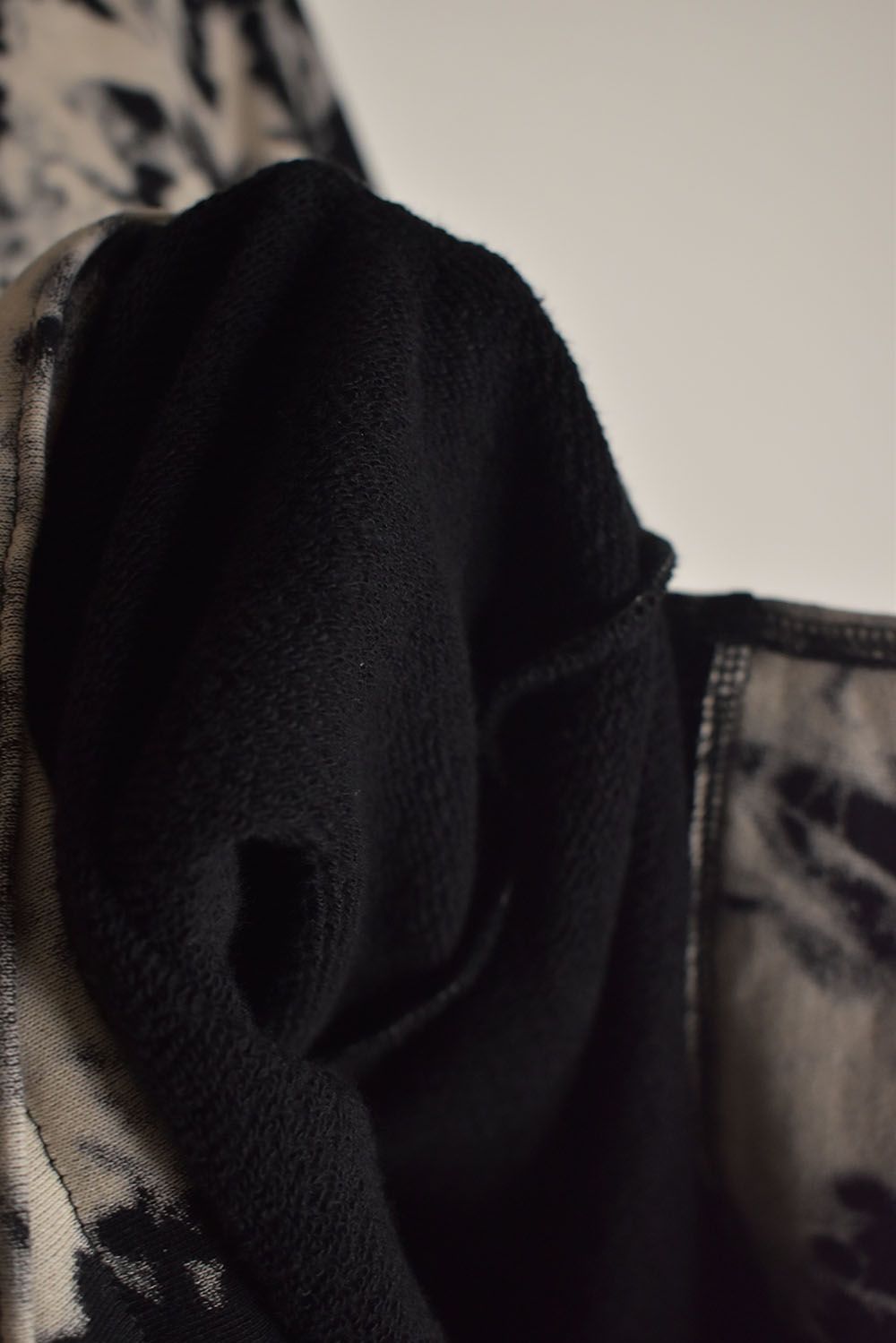 Discharge Pinting Asymmetry Crew Neck Top"Black×Ivory" /ディスチャージプリントアシンメトリークルーネックトップ"ブラック×アイボリー"