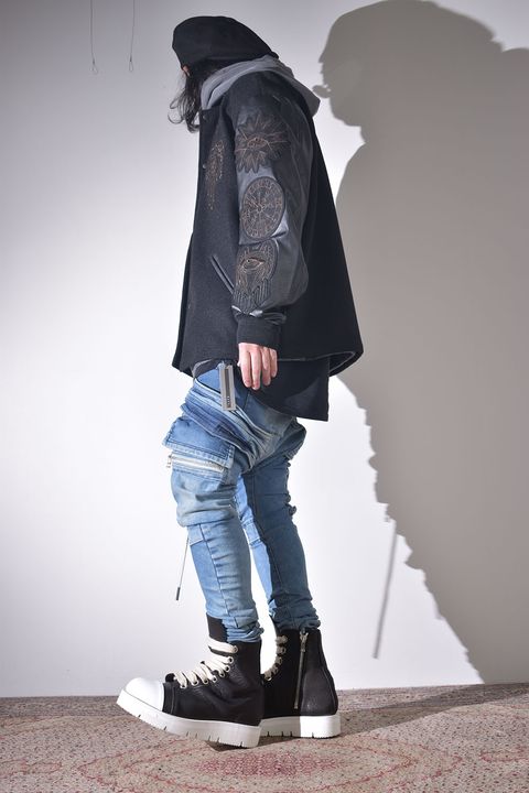 インディゴ × ピグメントグレー