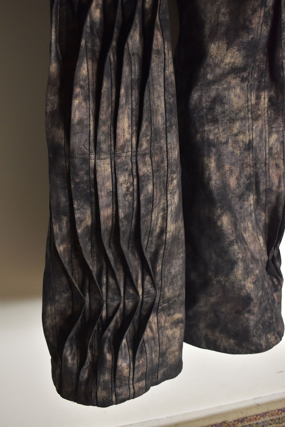 《2025AW先行予約》Metal Steam Camouflage Side Pin Tuck Boots Cut"Black × Beige" / メタルスチームカモフラージュ サイドピンタックブーツカット"ブラック×ベージュ"