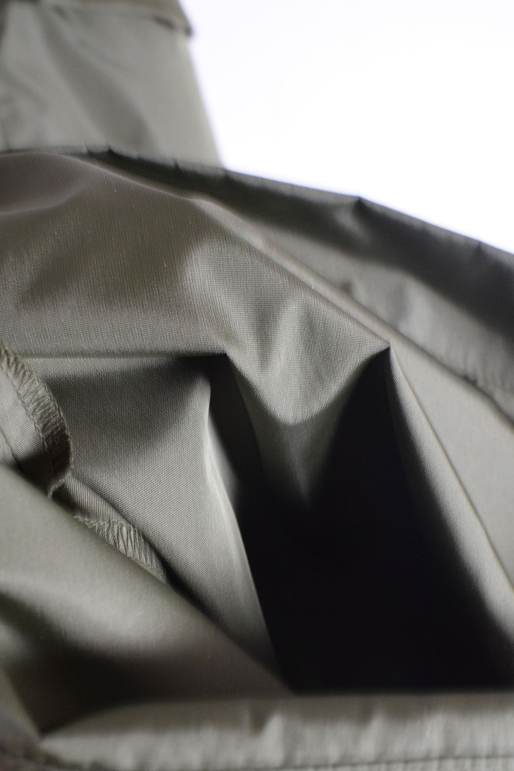 Shingle Flap Baggy Trousers "Military Green" / シンフラップバギートラウザー"ミリタリーグリーン"