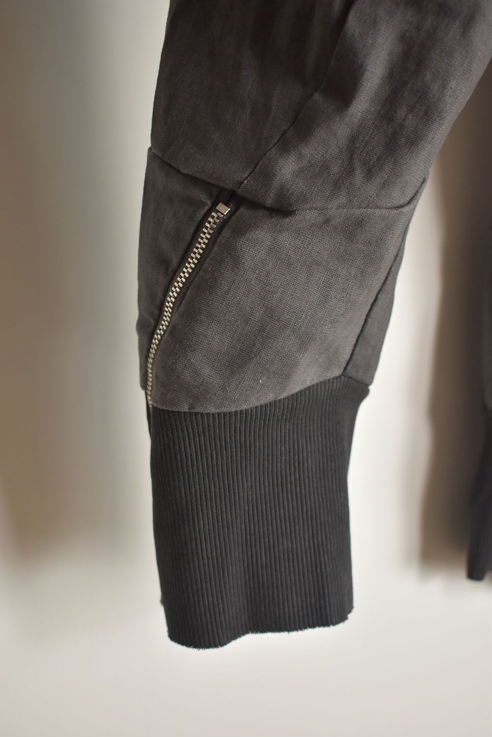 Asymmetrical Cargo Pants"Charcoal Grey" / アシンメトリーカーゴパンツ"チャコールグレー"