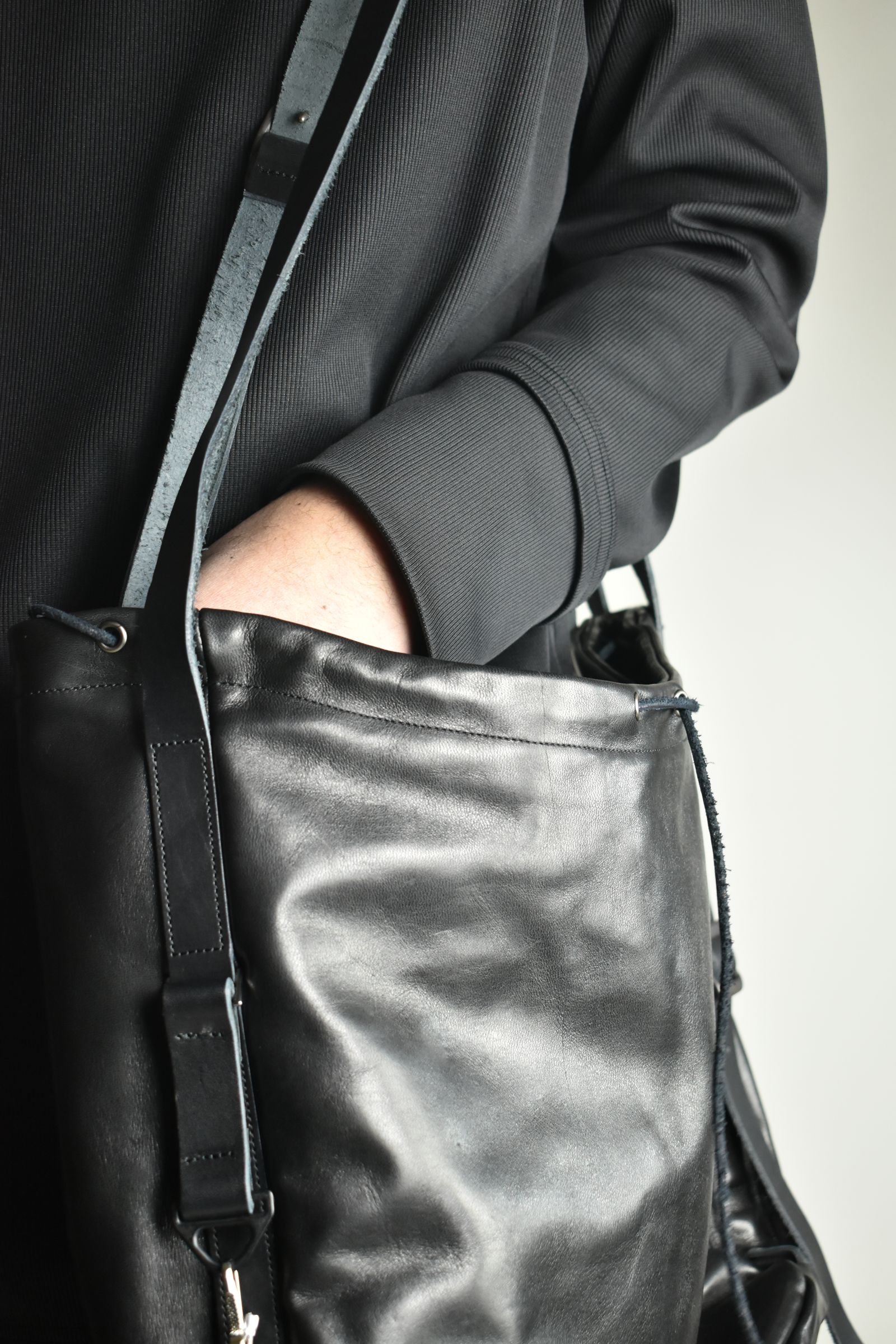Horse Leather Shoulder Bag"Black" / ホースレザーショルダーバッグ"ブラック"