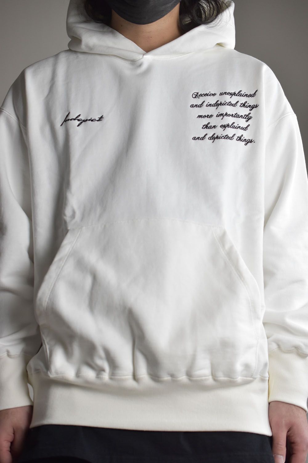 INDEPICT Embroidery PO Hooded"White"/インディピクト刺繍プルオーバーフーデッド"ホワイト"