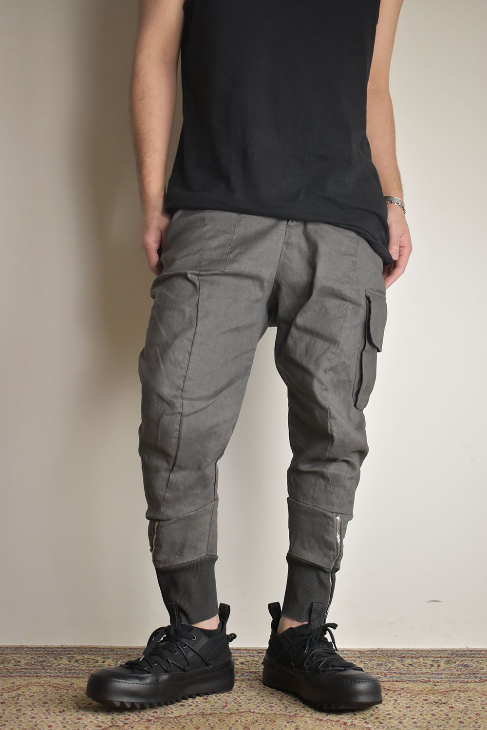 Asymmetrical Cargo Pants"Charcoal Grey" / アシンメトリーカーゴパンツ"チャコールグレー"