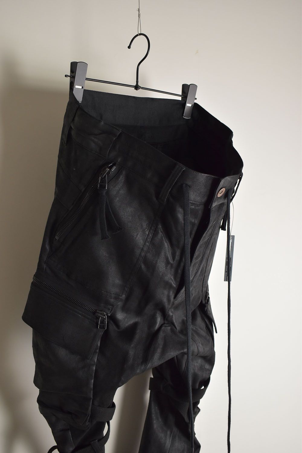 Product-Coated Jersey-Like Denim Cargo Jog Pants"Black" / 製品コーティングジャージーライクデニムカーゴジョグパンツ"ブラック"