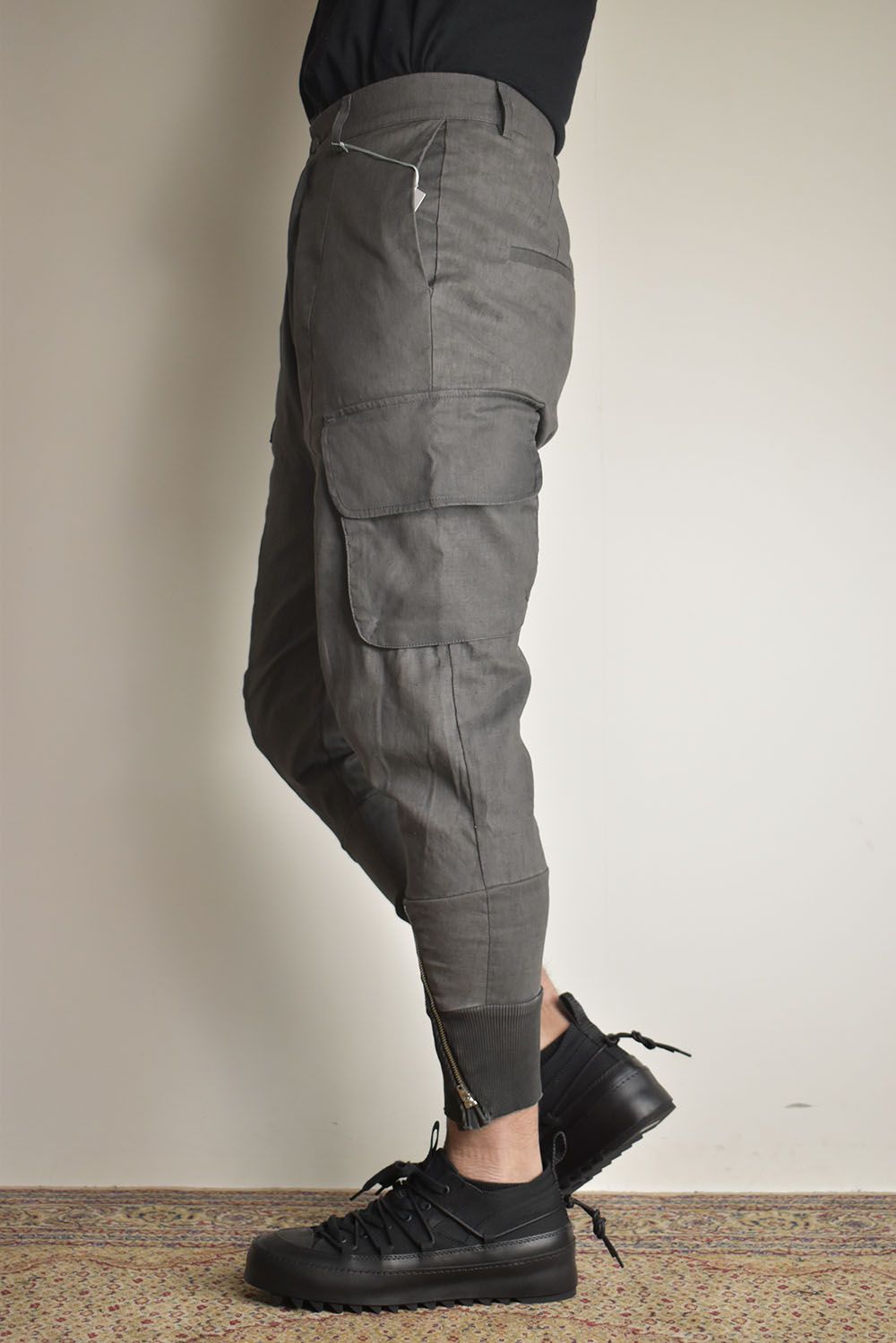 Asymmetrical Cargo Pants"Charcoal Grey" / アシンメトリーカーゴパンツ"チャコールグレー"