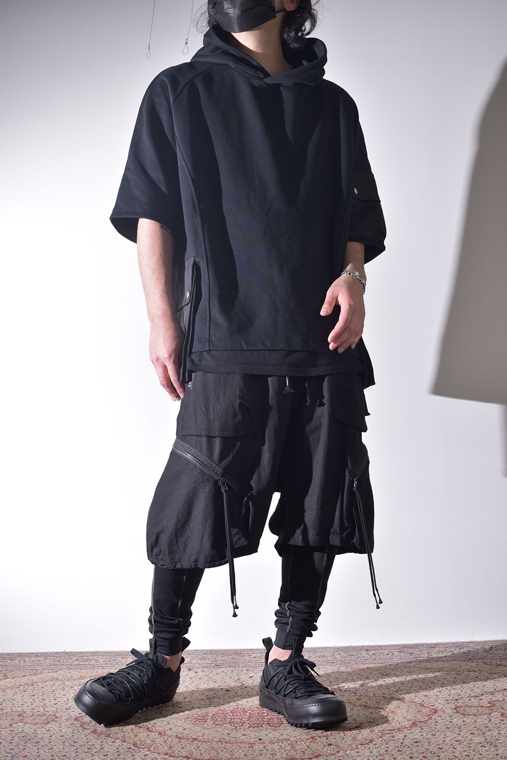 Hoodieも残り1点となっております。