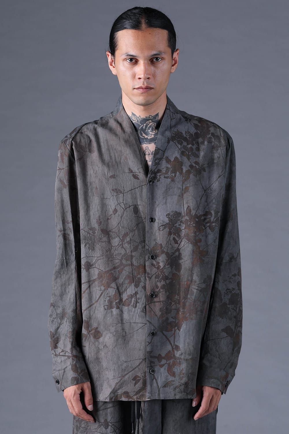 《2027SS先行予約分》Inkjet-Printed Shawl-Collar L/S Shirt "Charcoal" / インクジェットプリントショールカラーロングスリーブシャツ"チャコール"