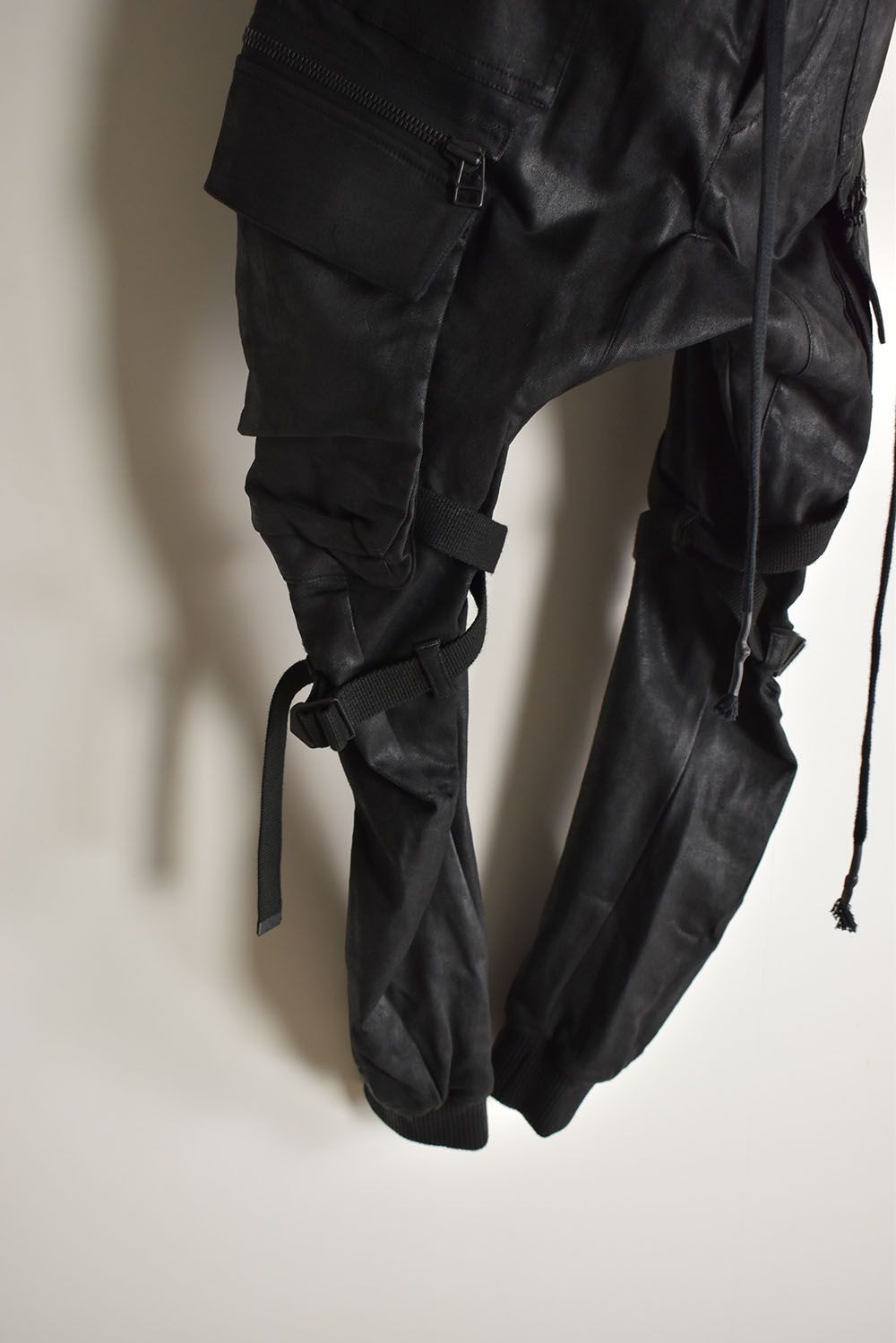 Product-Coated Jersey-Like Denim Cargo Jog Pants"Black" / 製品コーティングジャージーライクデニムカーゴジョグパンツ"ブラック"