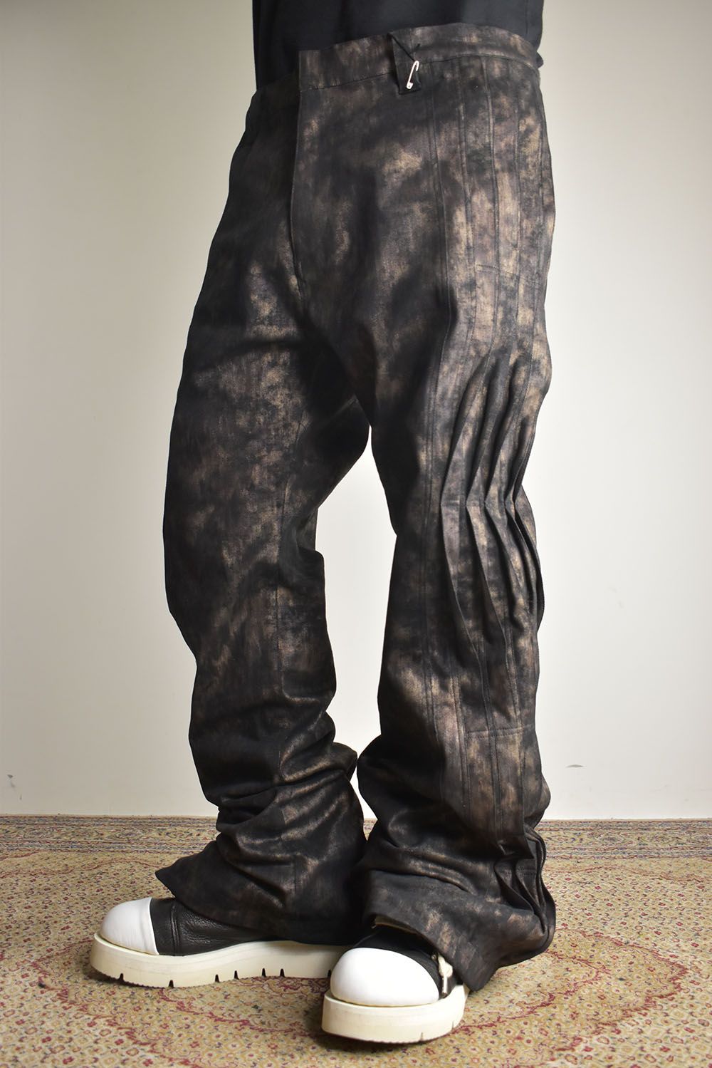 《2025AW先行予約》Metal Steam Camouflage Side Pin Tuck Boots Cut"Black × Beige" / メタルスチームカモフラージュ サイドピンタックブーツカット"ブラック×ベージュ"
