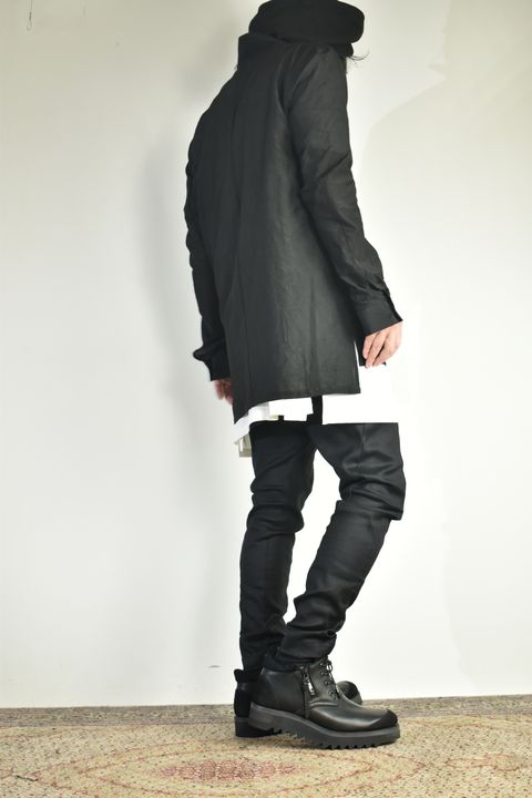 ソリッドでも快適な生地感