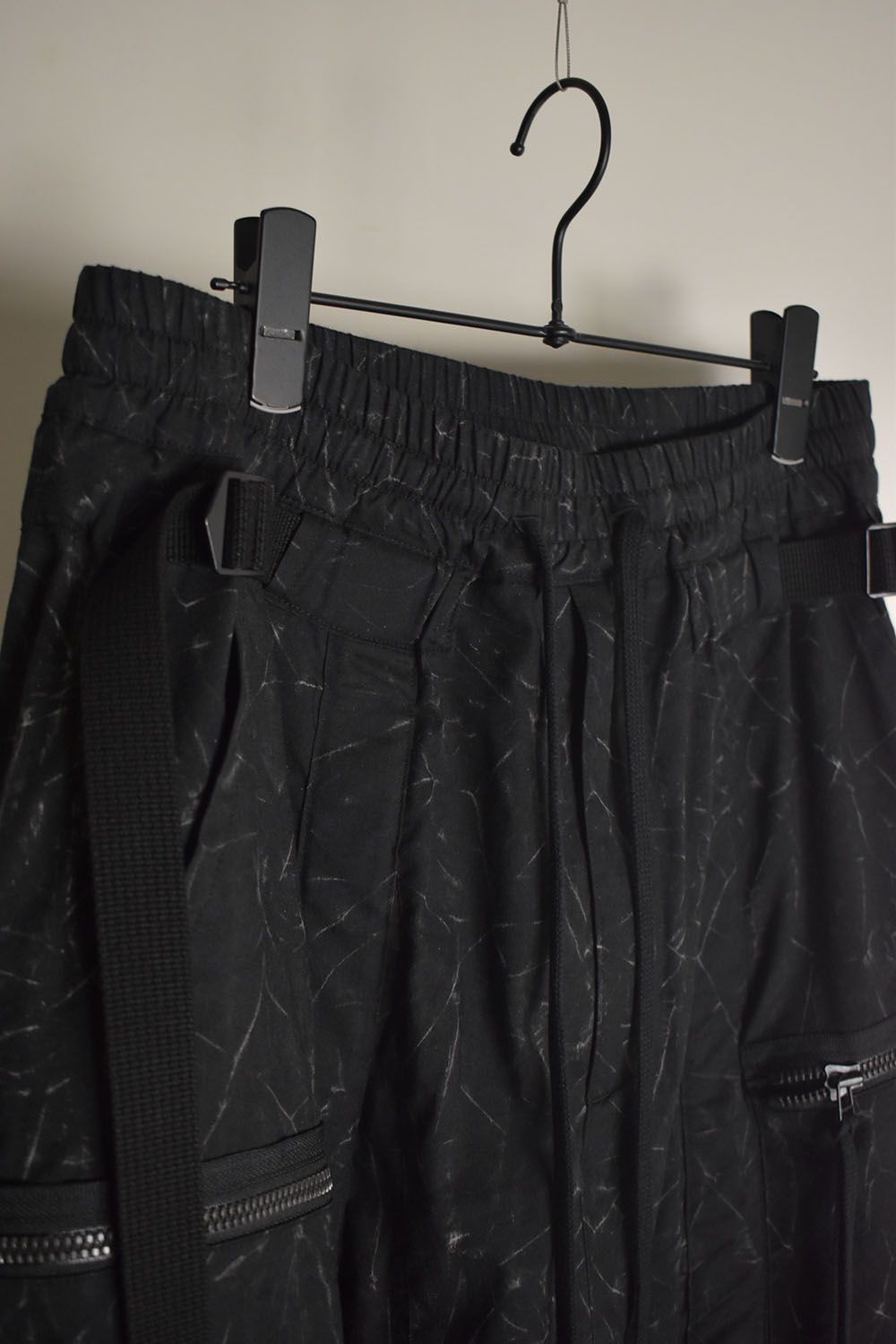 Catch Washer Bleach Belt Adjustable Sarouel Cargo Pants"Black" / キャッチワッシャーブリーチベルトアジャスタブルサルエルカーゴパンツ"ブラック"