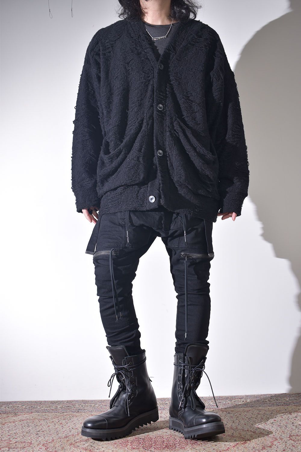 プラスカーディガンで冬仕様