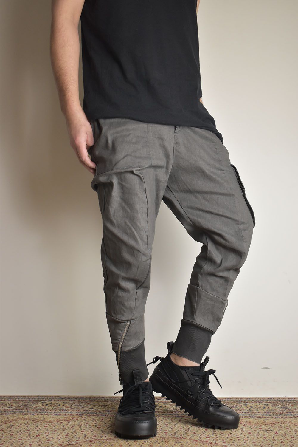 Asymmetrical Cargo Pants"Charcoal Grey" / アシンメトリーカーゴパンツ"チャコールグレー"