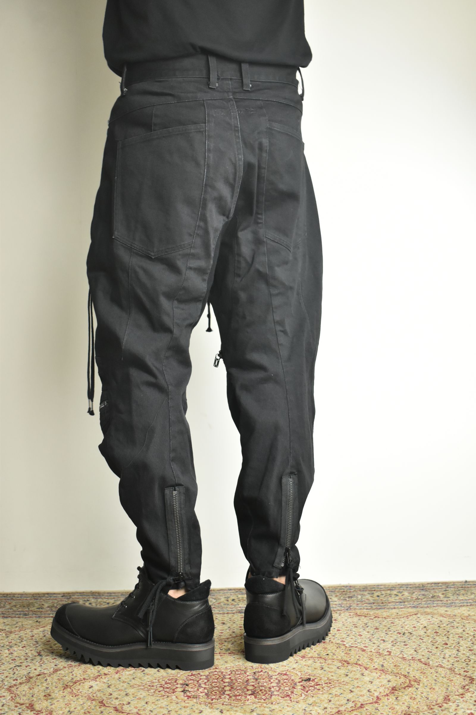 Stretch Denim Knee-Open Cropped Pants"Black" / ストレッチデニムニーオープンクロップドパンツ"ブラック"