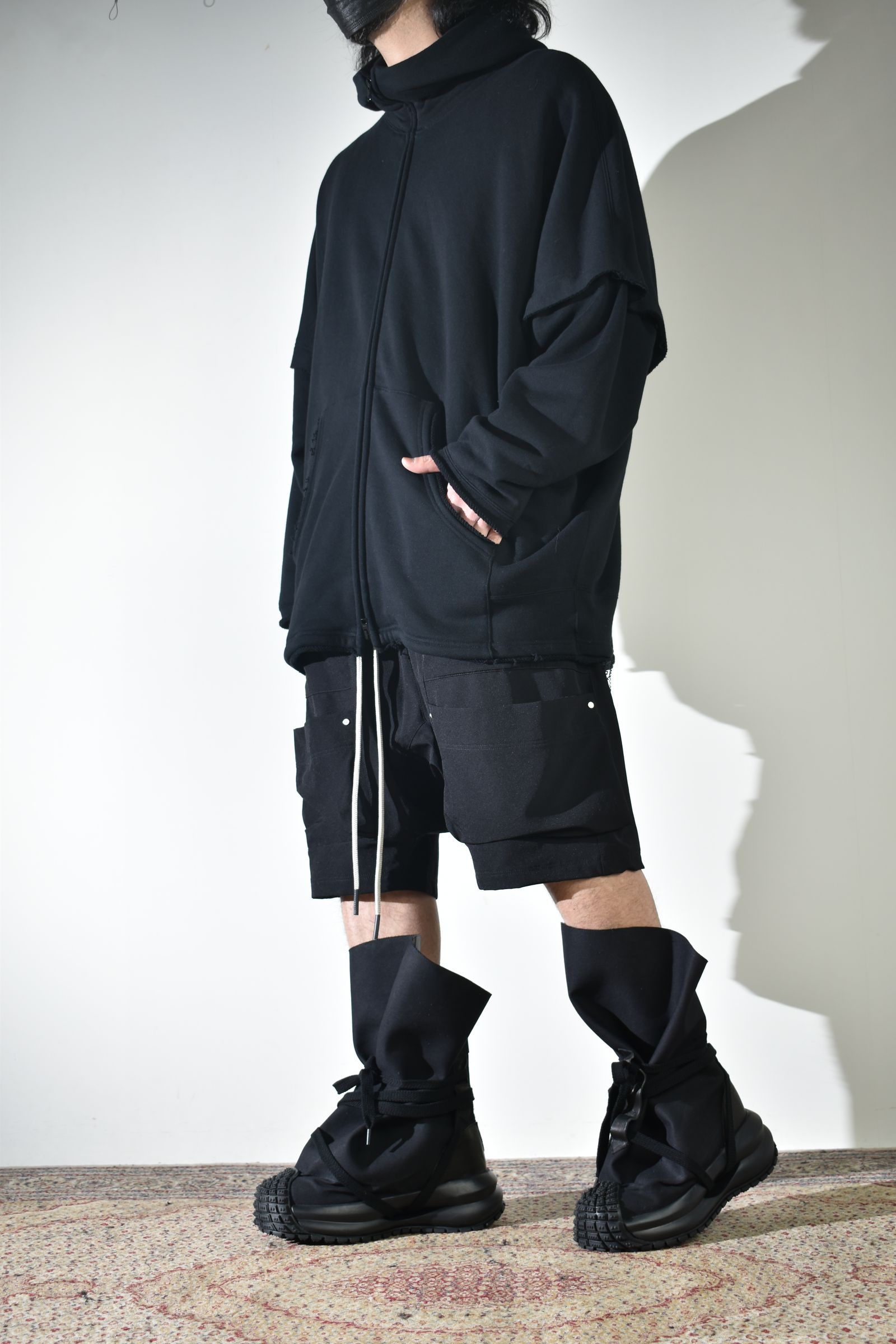 2Wayで着られる着用シーズンの長いスウェット