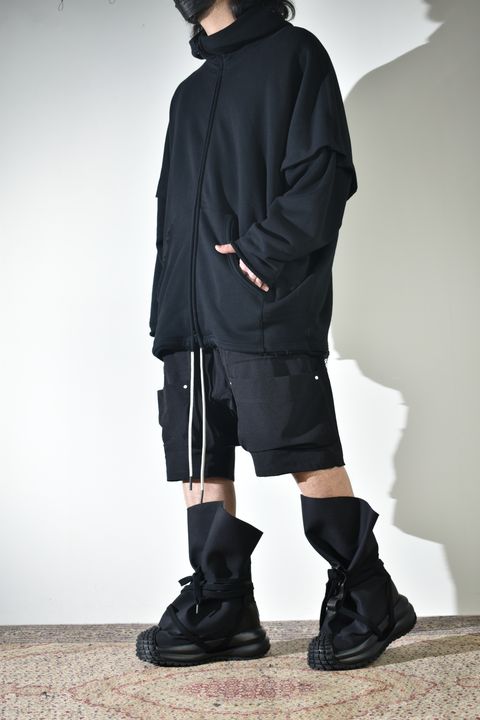 2Wayで着られる着用シーズンの長いスウェット