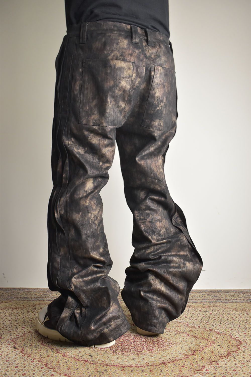 《2025AW先行予約》Metal Steam Camouflage Side Pin Tuck Boots Cut"Black × Beige" / メタルスチームカモフラージュ サイドピンタックブーツカット"ブラック×ベージュ"