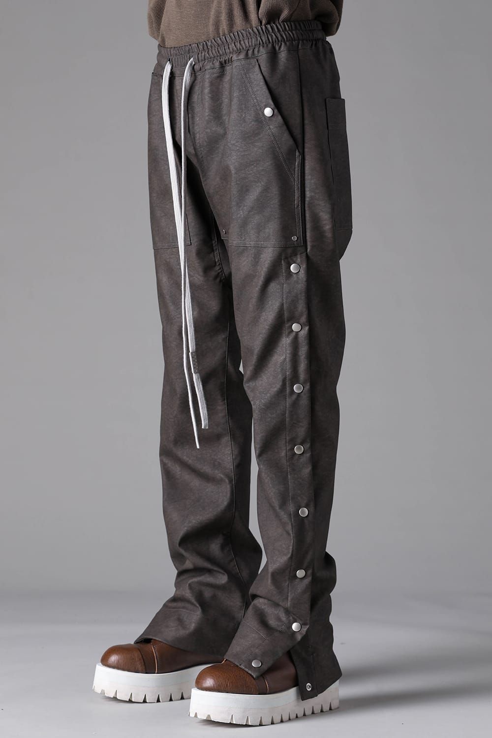 《2026AW先行予約》Vegan Leather Sarrouel Flare Pants"Smoke Black / Khaki" / ヴィーガンレザーサルエルフレアパンツ"スモークブラック/カーキ"
