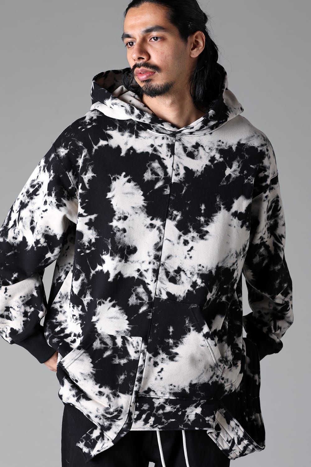 《2025AW先行予約》Discharge Pinting Asymmetry Hooded Top"Black×Ivory" /ディスチャージプリントアシンメトリーフーデッドトップ"ブラック×アイボリー"