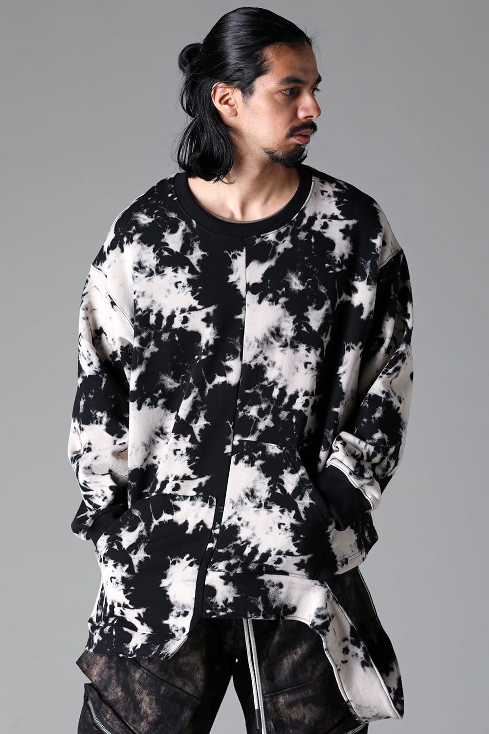 《2025AW先行予約》Discharge Pinting Asymmetry Crew Neck Top"Black×Ivory" /ディスチャージプリントアシンメトリークルーネックトップ"ブラック×アイボリー"