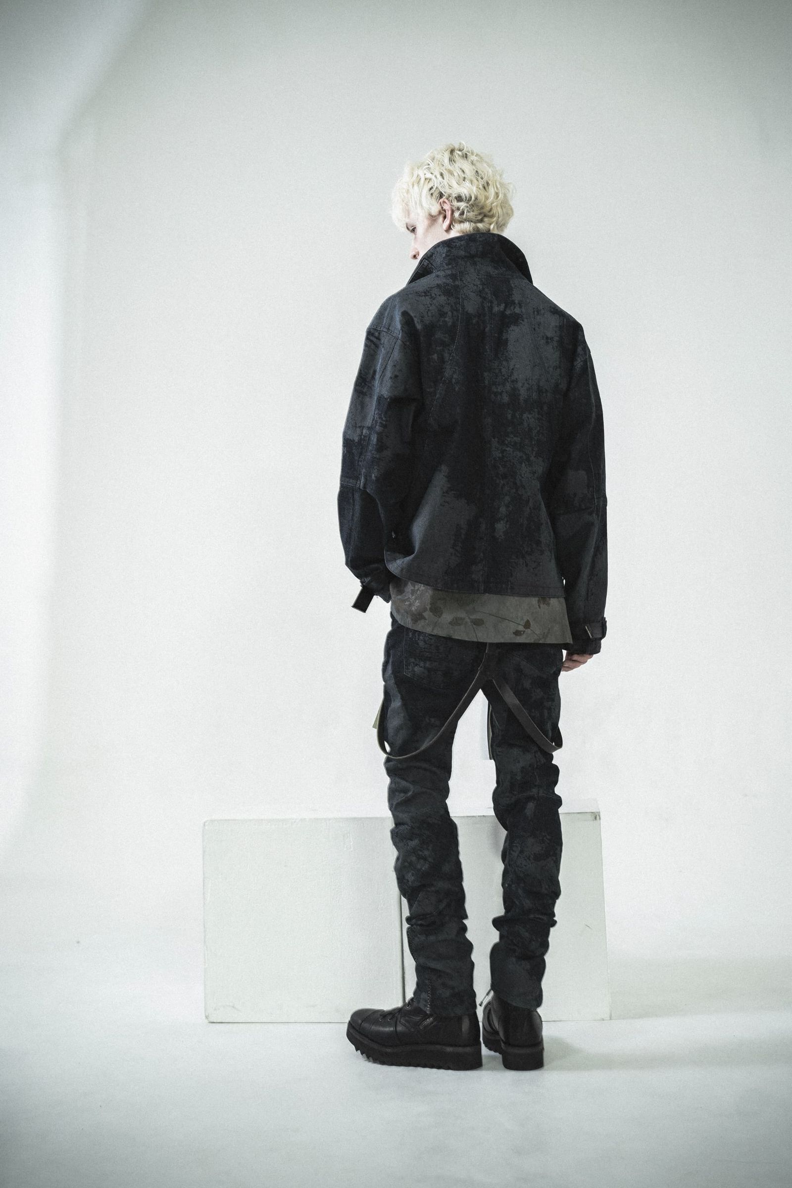 《2027SS先行予約分》Brushed-Coated Twist Curve Pants"Black" / ブラッシュコーティングツイストカーブパンツ"ブラック"