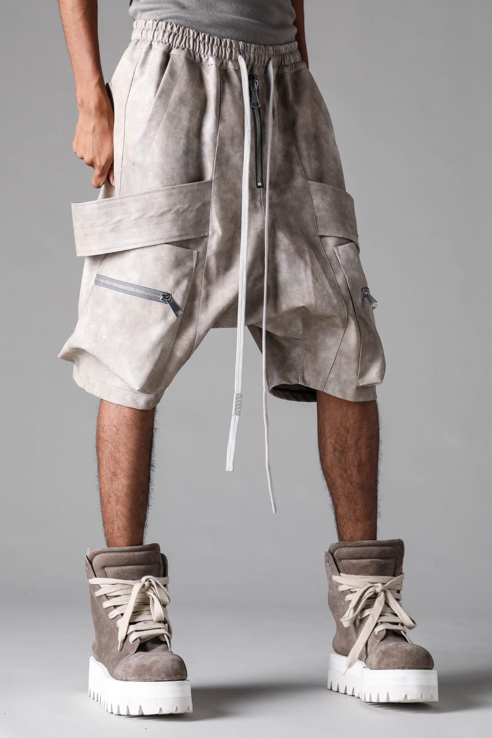 《2027SS先行予約》Vegan Leather Belt Cargo Sarrouel Shorts"Black / L.Beige" / ヴィーガンレザーベルトカーゴサルエルショーツ"ブラック / ライトベージュ"