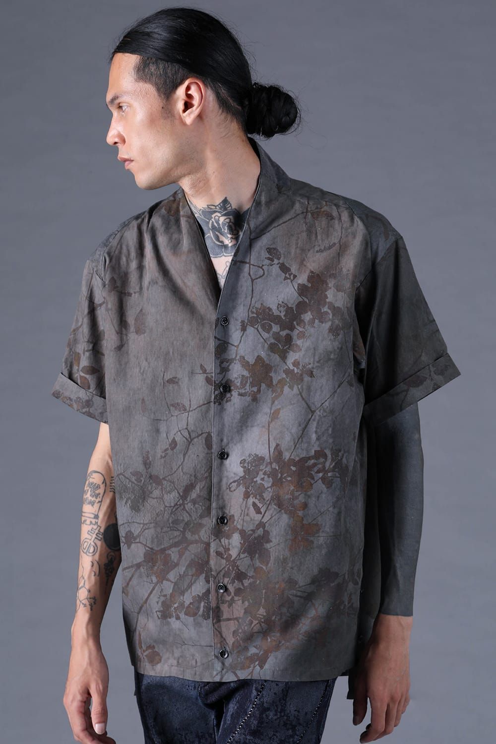 《2027SS先行予約分》Inkjet-Printed Shawl-Collar S/S Shirt "Charcoal" / インクジェットプリントショールカラーショートスリーブシャツ"チャコール"