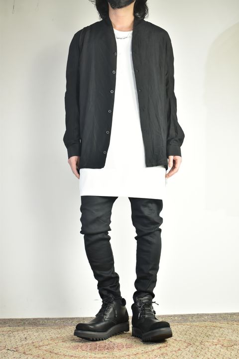 ソリッドでも快適な生地感