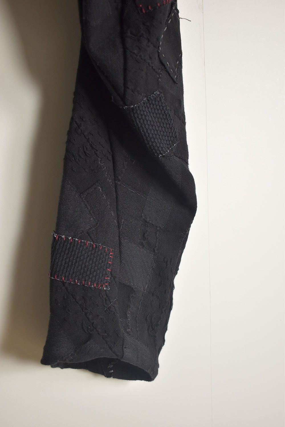 Hand Patchwork Crust Jacquard Overlock Twist Curve Pants "Black" / ハンドパッチワーククラストジャガードオーバーロックツイストカーブパンツ"ブラック"