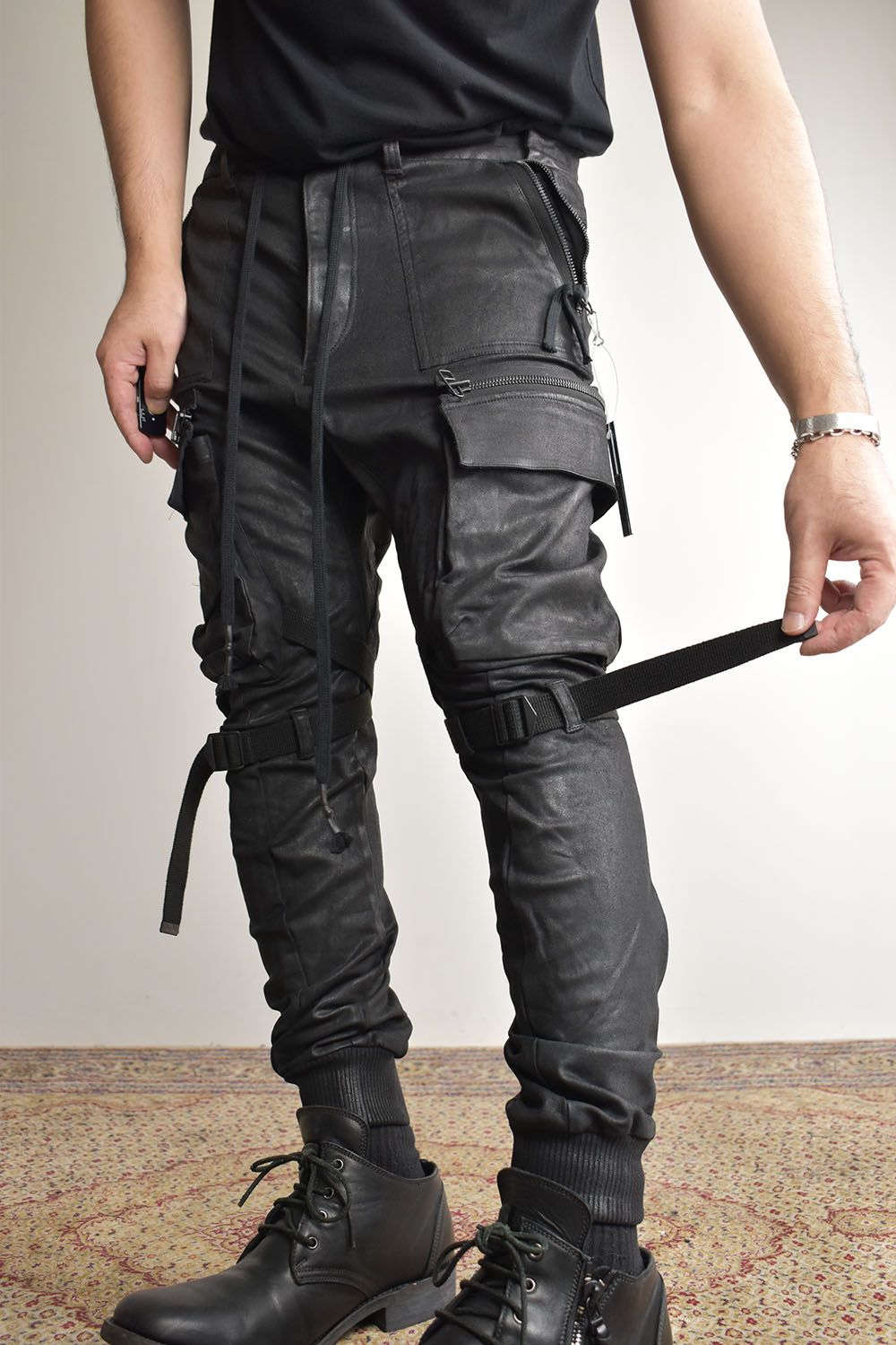 Product-Coated Jersey-Like Denim Cargo Jog Pants"Black" / 製品コーティングジャージーライクデニムカーゴジョグパンツ"ブラック"