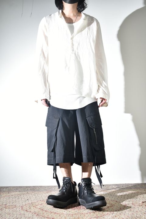 夏を意識した素材と雰囲気