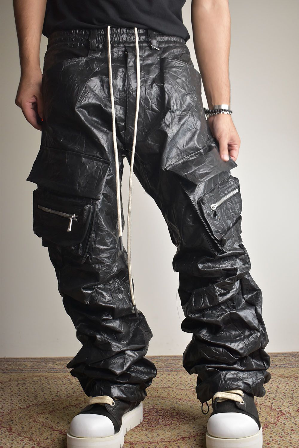 Washer Synthetic Leather Boots Cut Tuck Cargo Pants"Black " / ワッシャーシンセティックレザーブーツカットタックカーゴパンツ"ブラック"