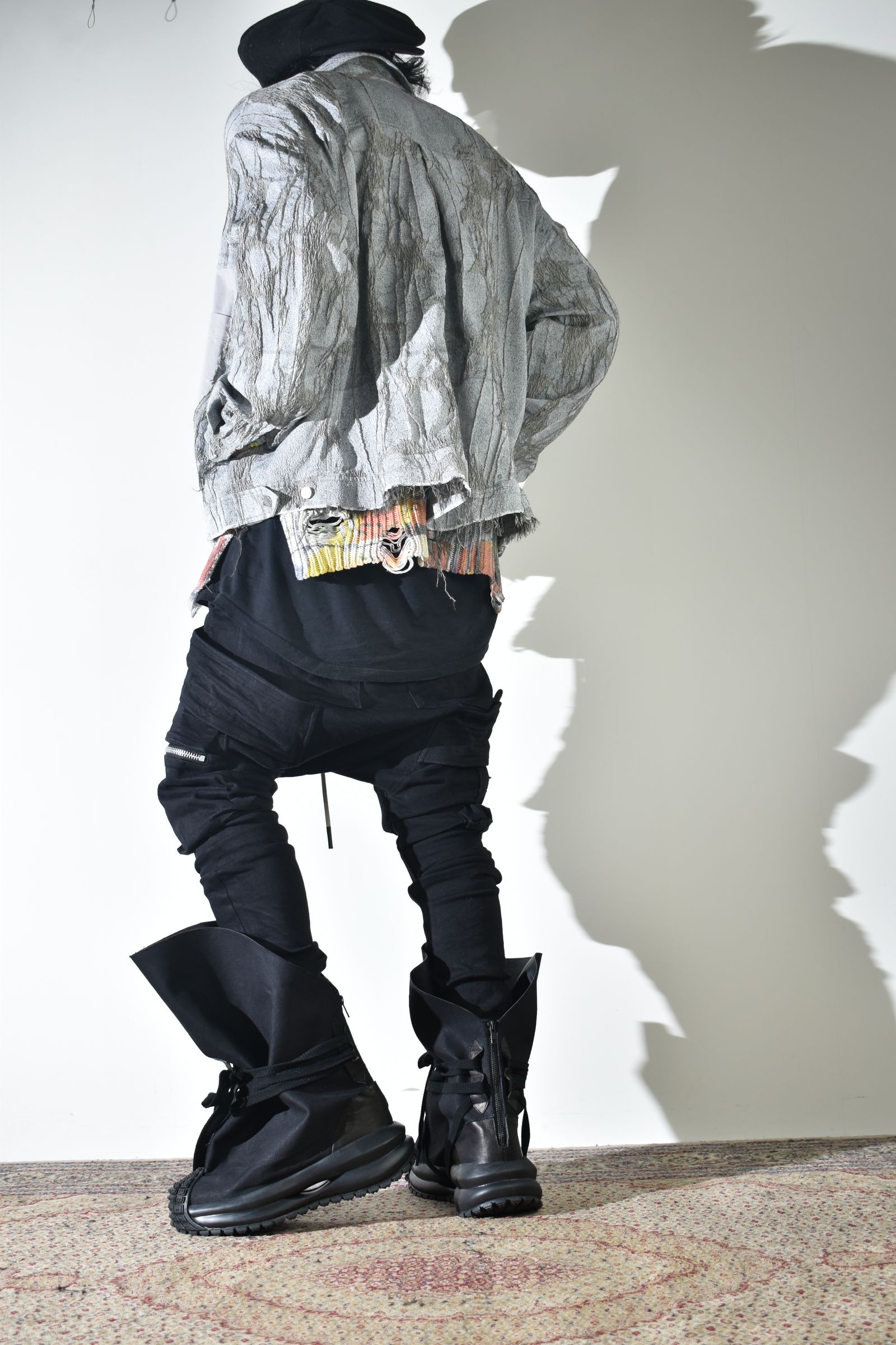 サルエルスキニーも合うサックブーツ