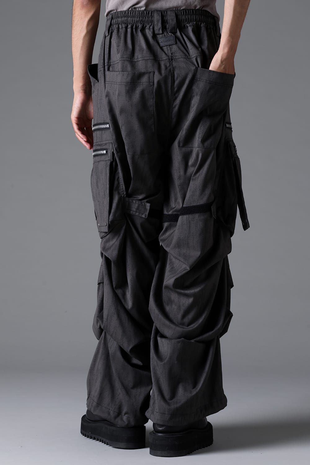 《2026SS先行予約》Abstract Cargo Tuck Wide Pants"Black / Grey /Brown" / アブストラクトカーゴタックワイドパンツ"ブラック/グレー/ブラウン"