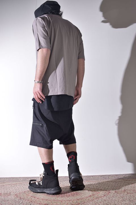 チェックシャツ×ショーツ