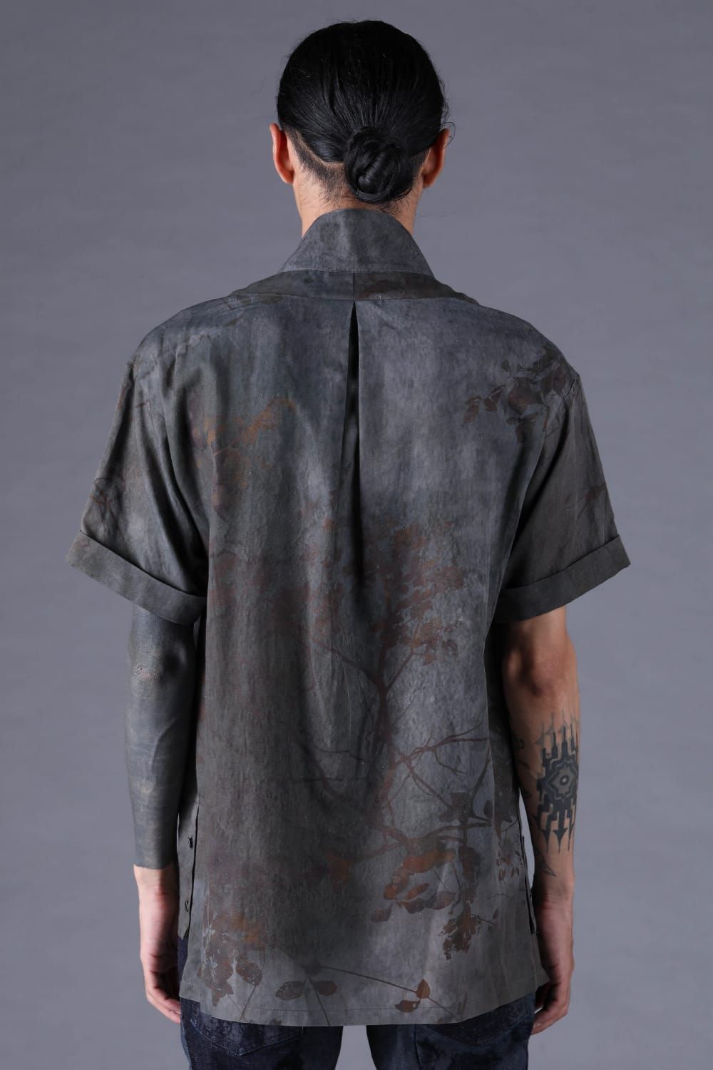《2027SS先行予約分》Inkjet-Printed Shawl-Collar S/S Shirt "Charcoal" / インクジェットプリントショールカラーショートスリーブシャツ"チャコール"