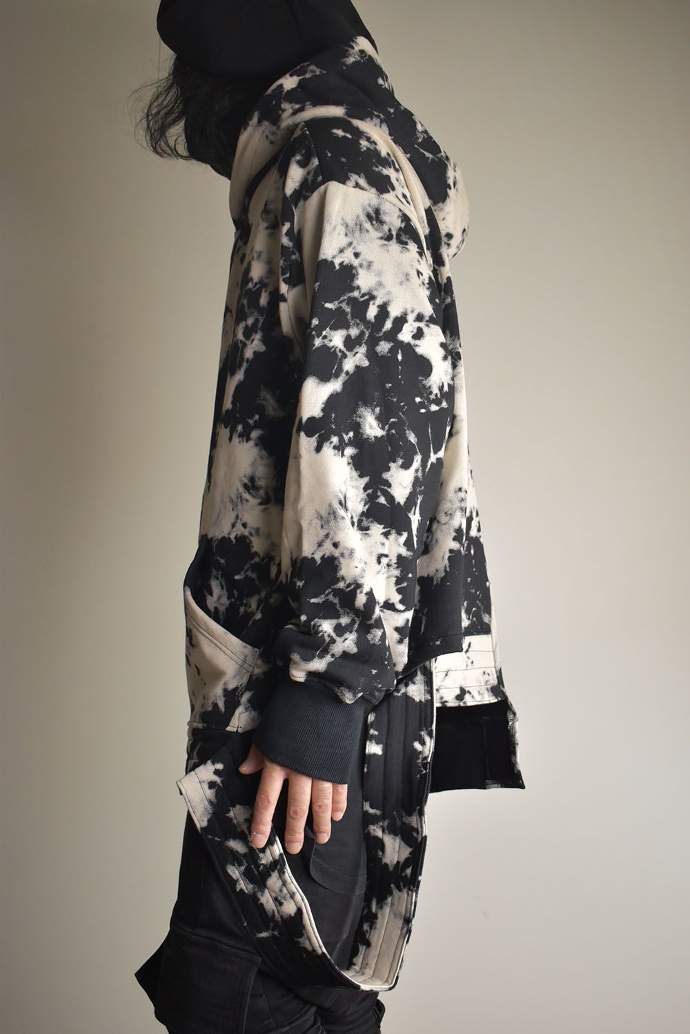 Discharge Pinting Asymmetry Hooded Top"Black×Ivory" /ディスチャージプリントアシンメトリーフーデッドトップ"ブラック×アイボリー"