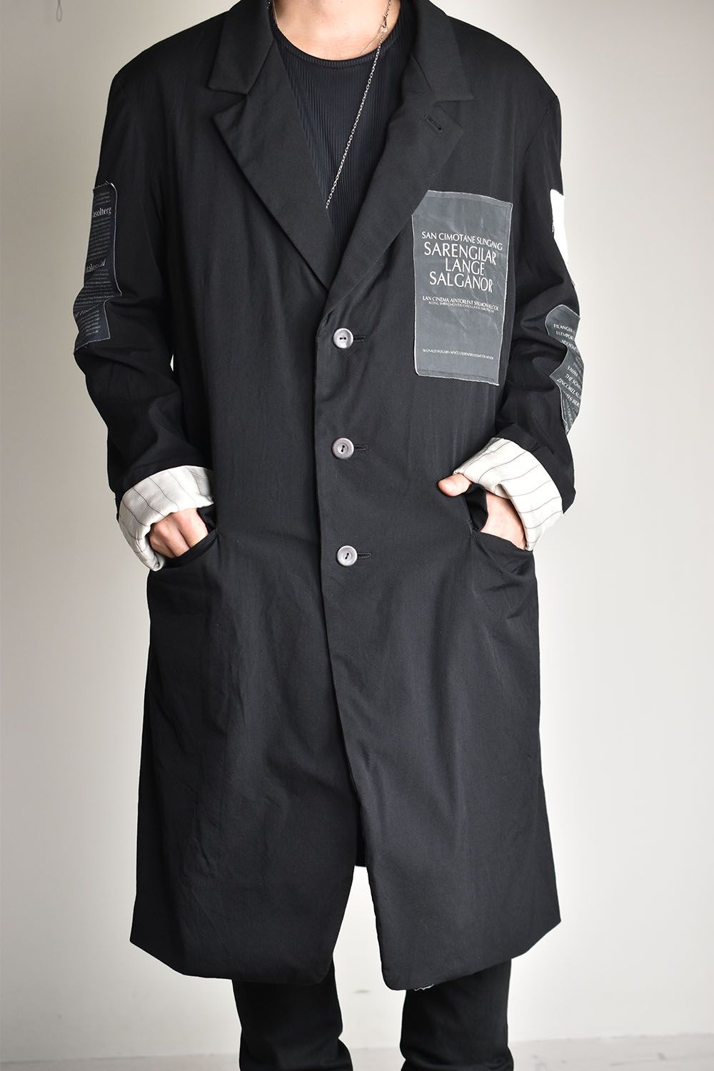 OVERSIZED LONG JACKET w/PRINTED PATCHES"Black"/プリントパッチオーバーサイズロングジャケット"ブラック"