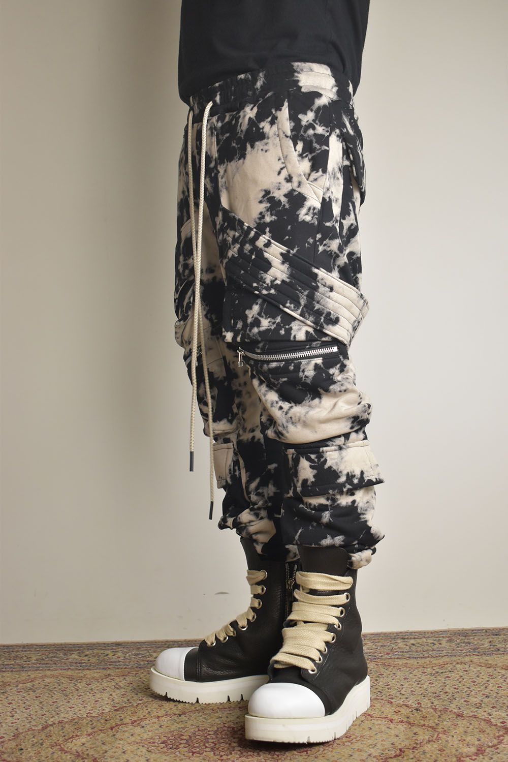 Discharge Pinting Belt Cargo Sarouel Jogger"Black×Ivory" /ディスチャージプリントベルトカーゴサルエルジョガー"ブラック×アイボリー"