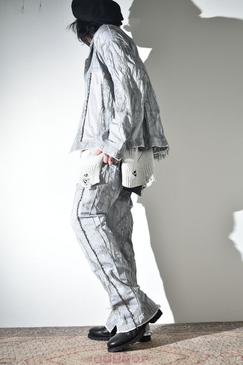 Licht Bestreben 2026SS クリーンな配色に退廃的にジャガードを施したセットアップ